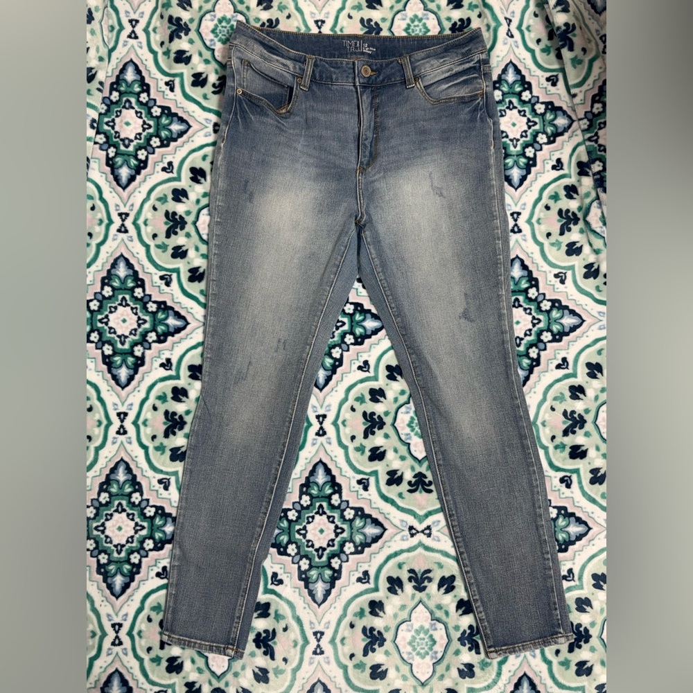 Time and Tru - Woman’s High Rise Skinny Jeans - Picture 2 of 4